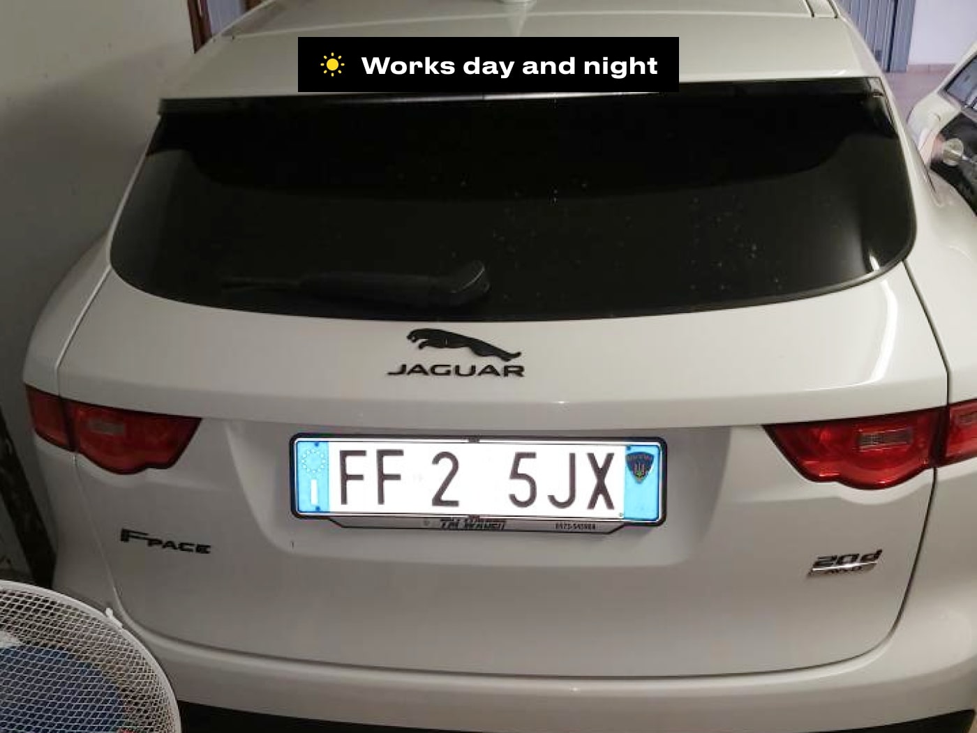 Nanofilm Ecoslick™ for UK license plates - Symbol "W"